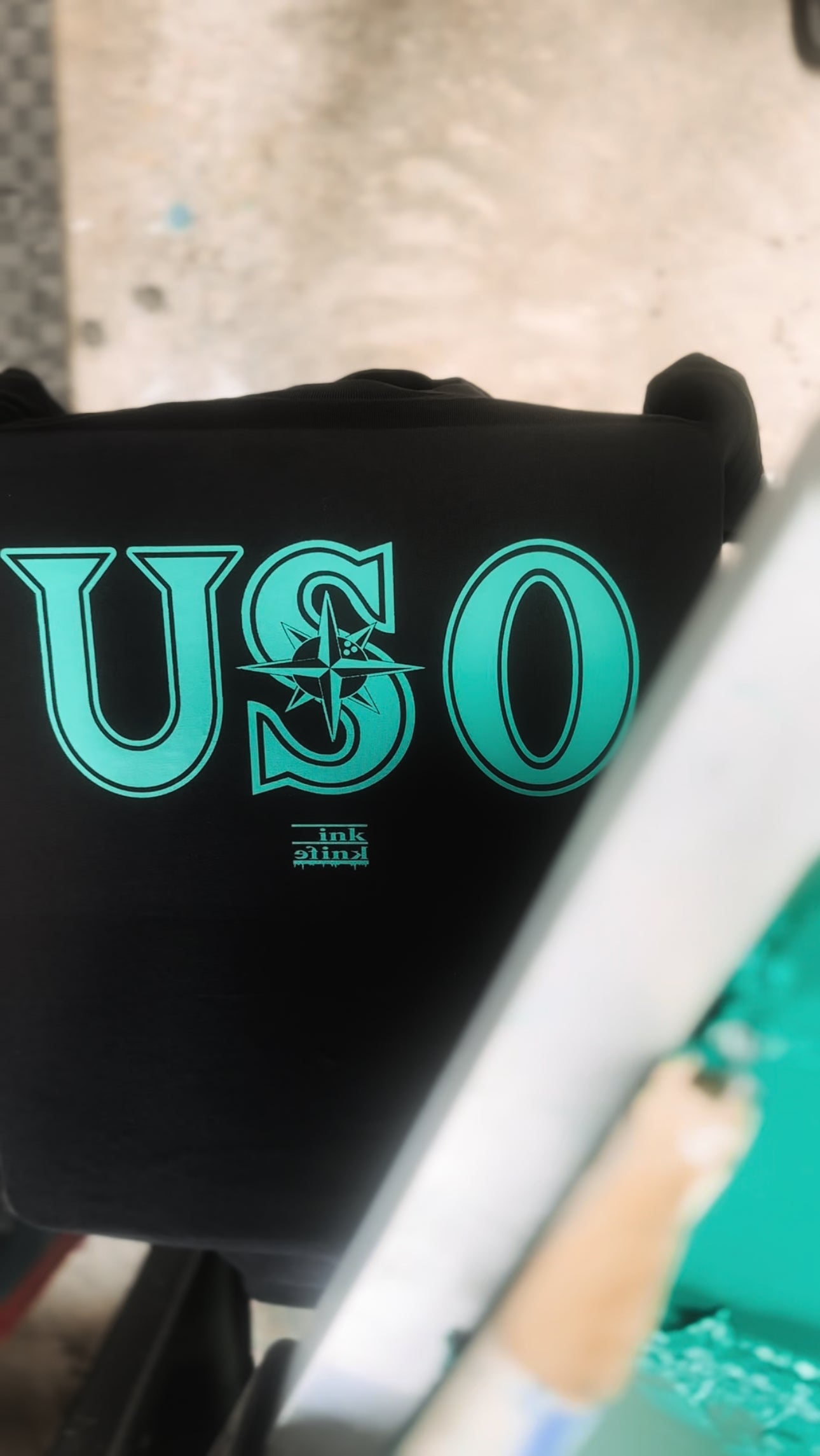 USO black tee
